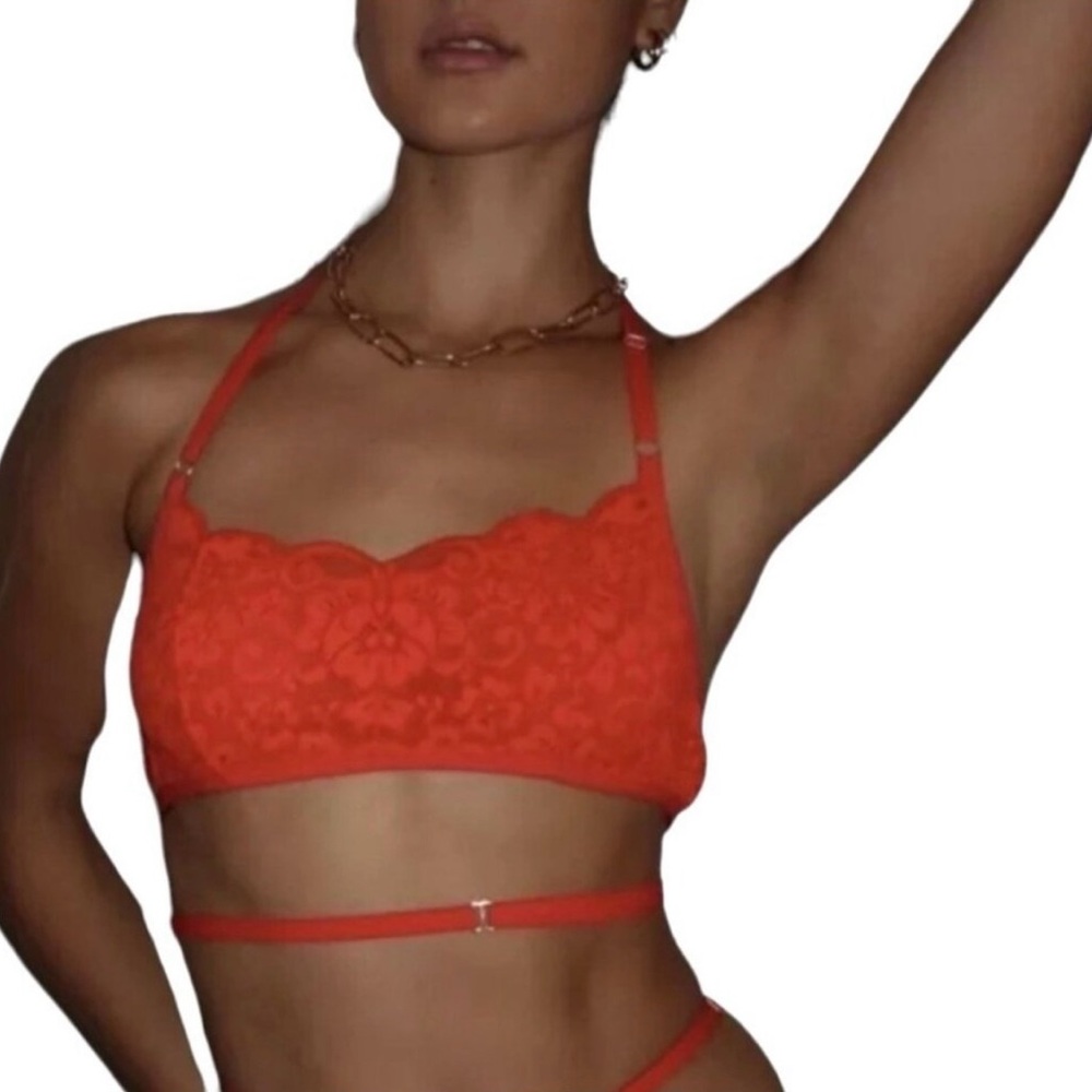 NWT We are HAH Women’s Don’t Cross Me Halter Bralette, Blood Orange XS Med Lace